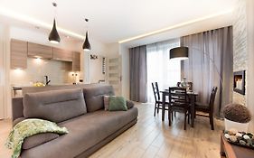 Nice Stay Apartment By Rentoom